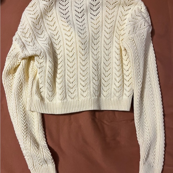 💥4/$20 Hollister Womens/Juniors Cropped Butter Yellow Cardigan Sweater. BUNDLE!! - Picture 4 of 4